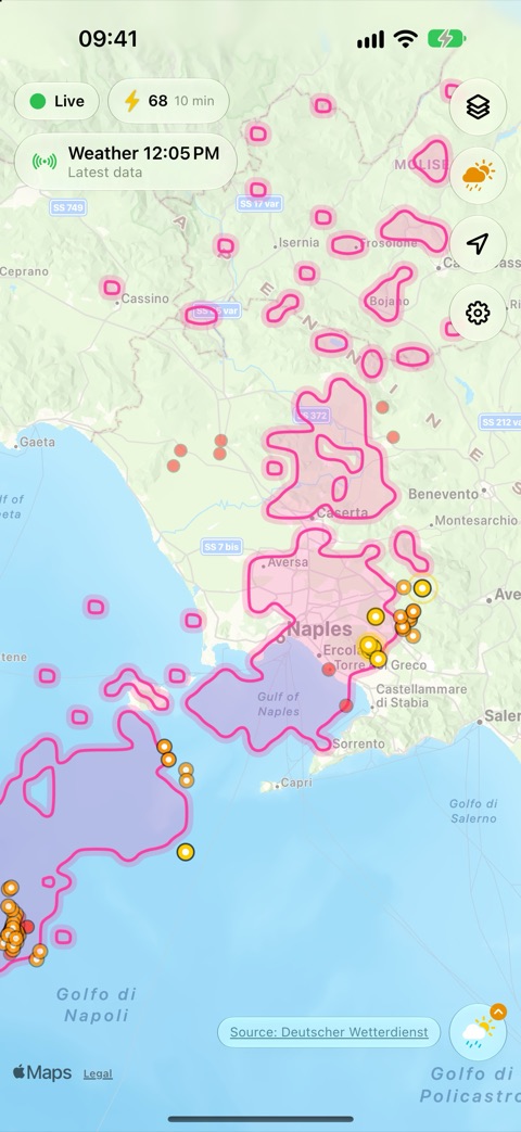 BlitzortungLive showing live lightning strikes on the map